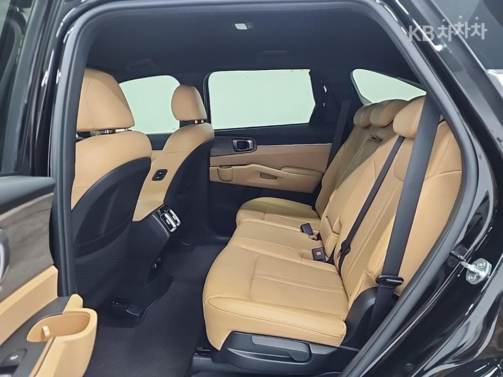 Киа The New (фейслифт) Sorento MQ42.2 Дизел 2WD Престиж - 12