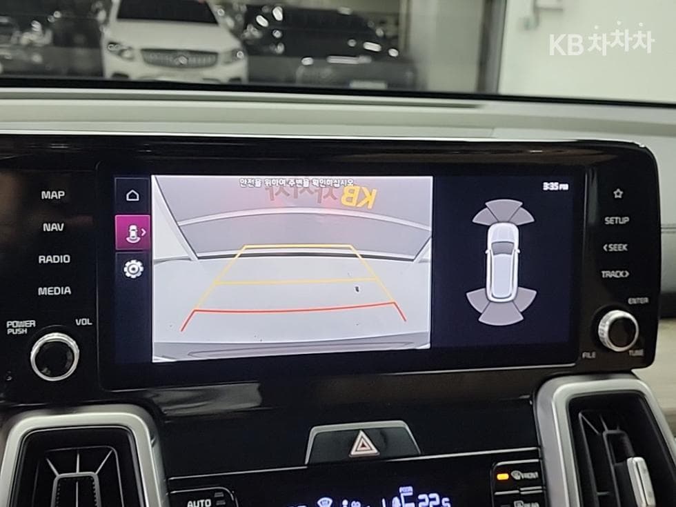 Киа The New (фейслифт) Sorento MQ42.2 Дизел 2WD Престиж - 16