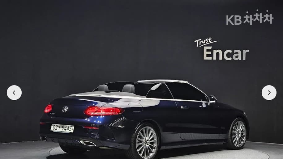 Mercedes-Benz The New (фейслифт) C-КласC200 Cabriolet - 2