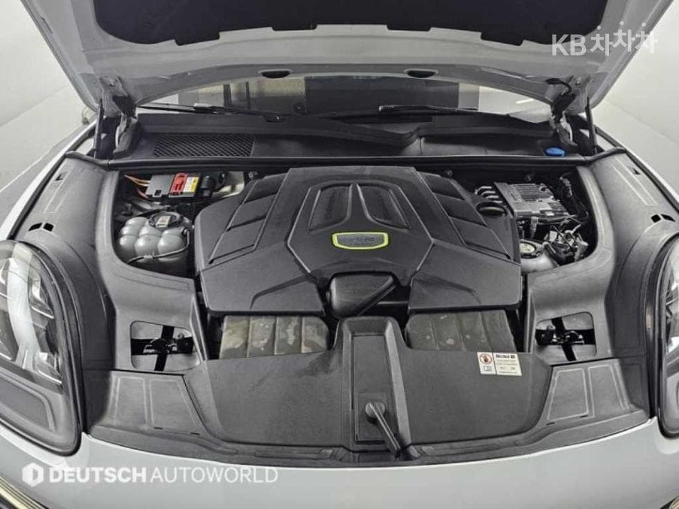 Porsche Cayenne(9Y0)3.0 E-Hybrid Coupe Platinum Edition - 6