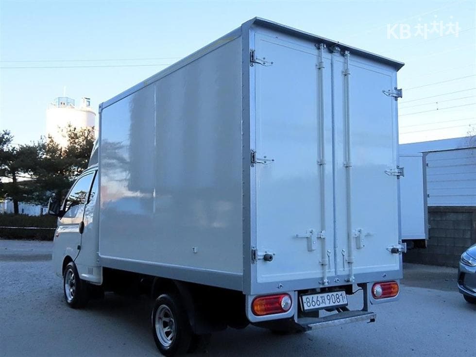 Хюндай Porter 2Удължено междуосие 하이Box Truck Super Cab PLUS - 3