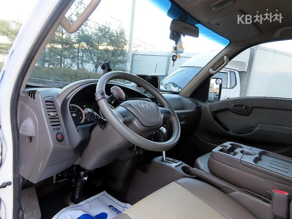 Хюндай Porter 2Удължено междуосие 하이Box Truck Super Cab PLUS - 8