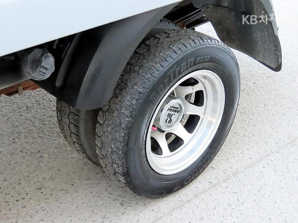 Хюндай Porter 2Удължено междуосие 하이Box Truck Super Cab PLUS - 17