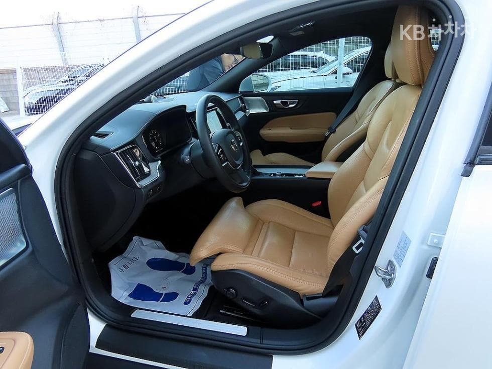 Volvo V60 CC(Second generation)T5 AWD Pro - 5