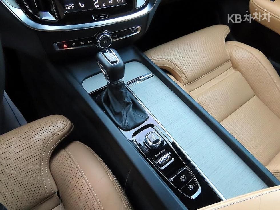 Volvo V60 CC(Second generation)T5 AWD Pro - 11