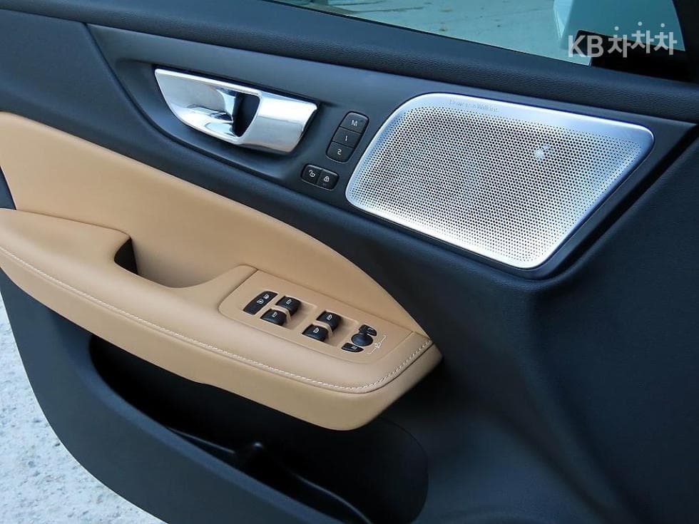 Volvo V60 CC(Second generation)T5 AWD Pro - 12