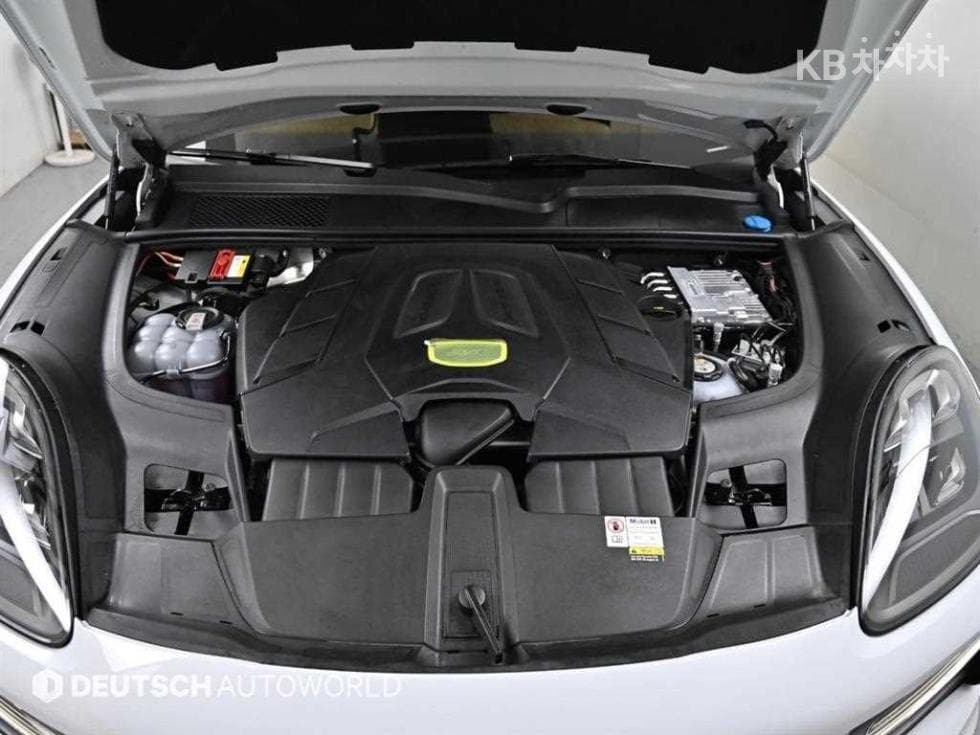 Porsche Cayenne(9Y0)3.0 E-Hybrid Coupe Platinum Edition - 6