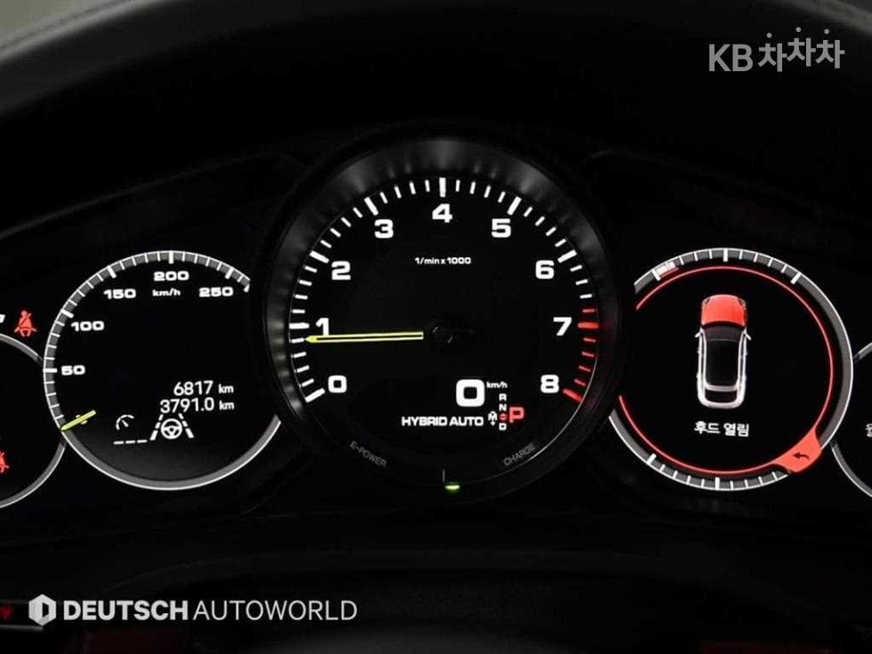 Porsche Cayenne(9Y0)3.0 E-Hybrid Coupe Platinum Edition - 8