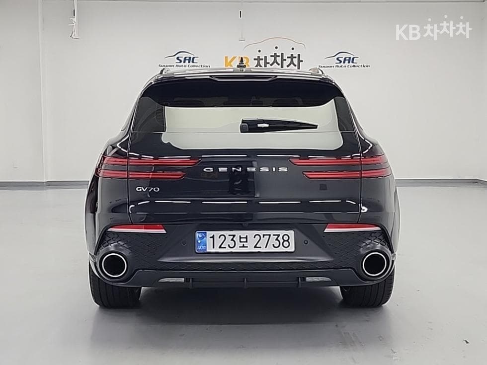 Дженезис GV70Бензин 2.5T 2WD - 3