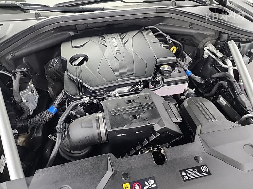 Дженезис GV70Бензин 2.5T 2WD - 5