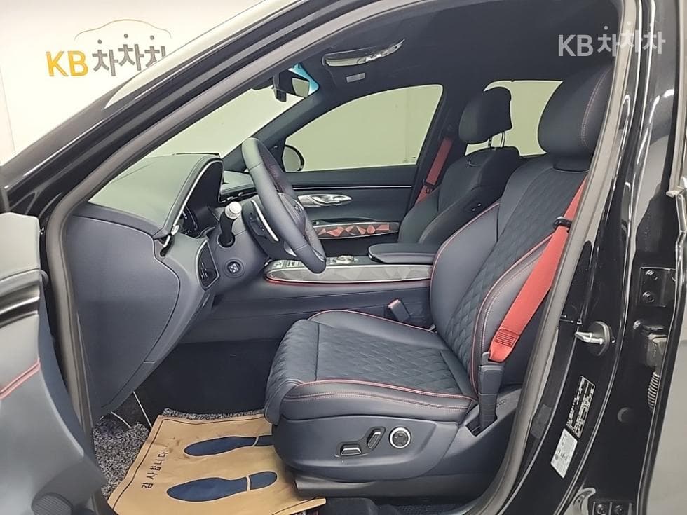 Дженезис GV70Бензин 2.5T 2WD - 11