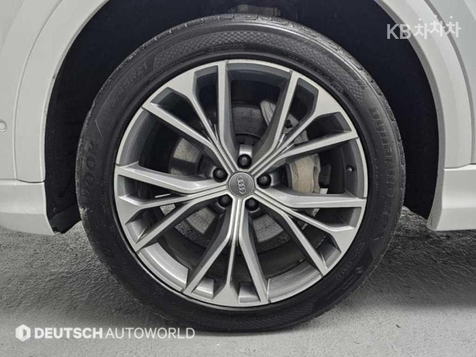 Audi Q83.0 50 Turbo Diesel Injection Quattro Premium - 5