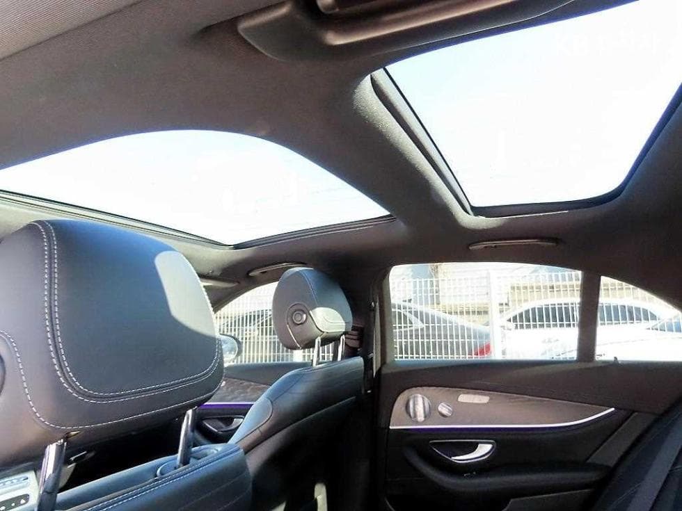 Mercedes-Benz E-Клас (W213)E350 4MATIC AMG Line Edition - 17