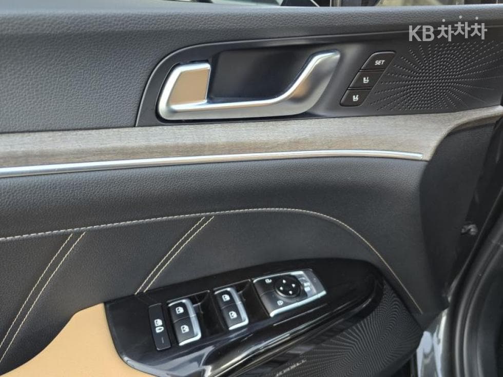 Kia K5 3rd Gen1.6 Gasoline Turbo Signature - 12