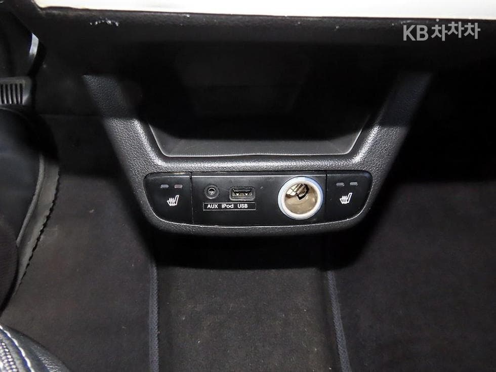 Kia Ray (van)EV - 13