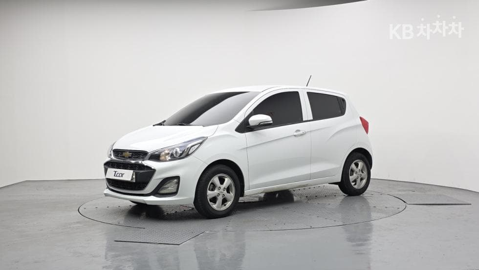 Джи Ем Корея The New (фейслифт) СпаркLT Стандартен