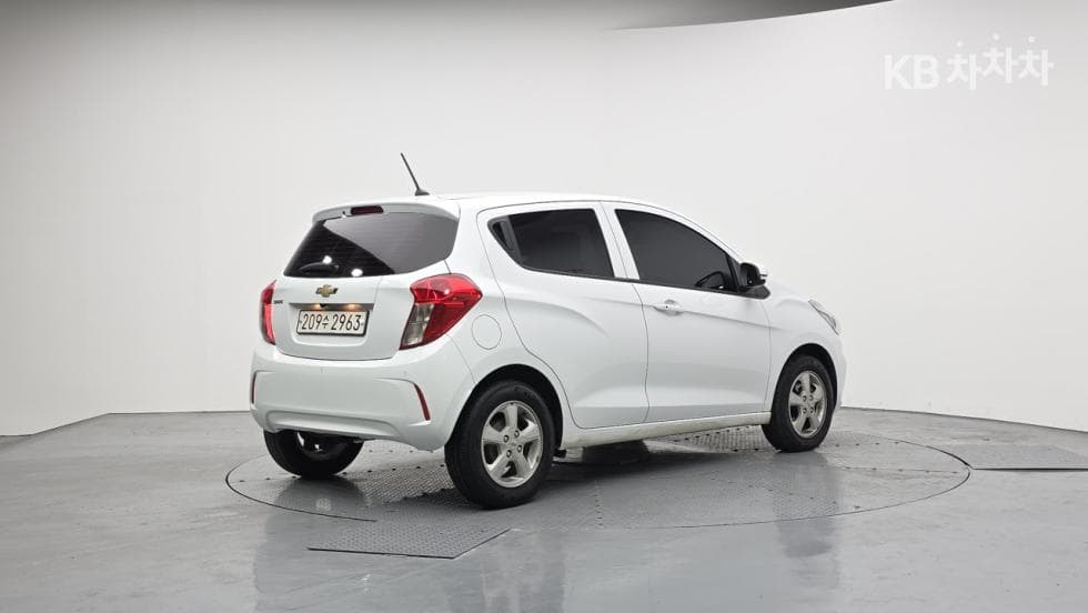 Джи Ем Корея The New (фейслифт) СпаркLT Стандартен - 2