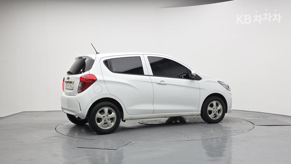 Джи Ем Корея The New (фейслифт) СпаркLT Стандартен - 4