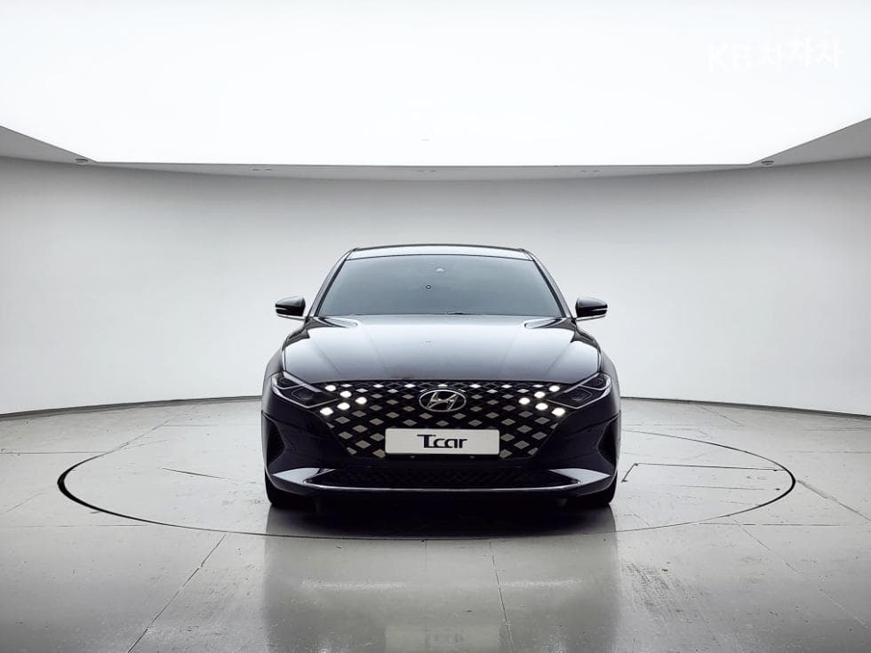 Hyundai The New (facelift) Grandeur (Azera)2.5 Premium - 3