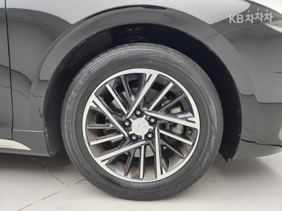 Hyundai The New (facelift) Grandeur (Azera)2.5 Premium - 10