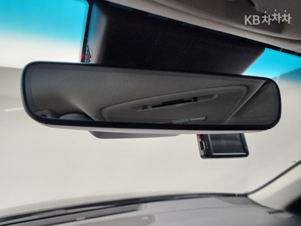 Hyundai The New (facelift) Grandeur (Azera)2.5 Premium - 19