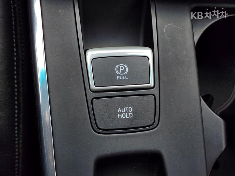 Hyundai The New (facelift) Grandeur (Azera)2.5 Premium - 22