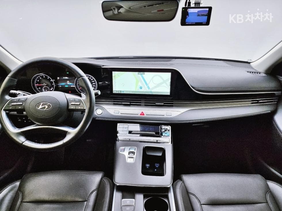 Hyundai The New (facelift) Grandeur (Azera)2.5 Premium 초이스 - 5