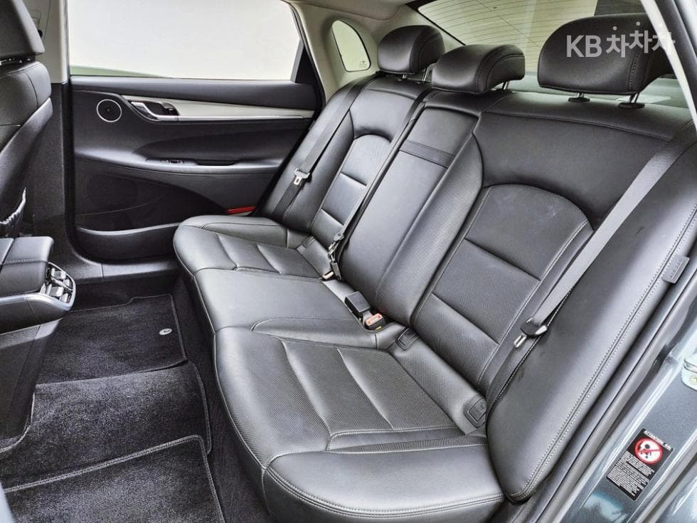 Hyundai The New (facelift) Grandeur (Azera)2.5 Premium 초이스 - 9