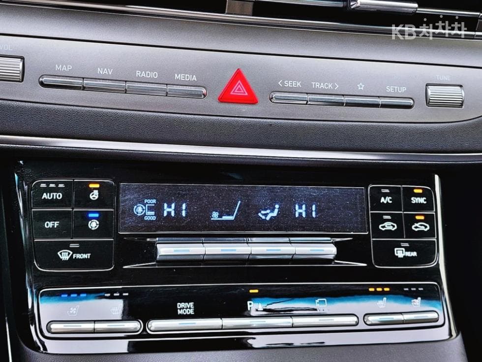 Hyundai The New (facelift) Grandeur (Azera)2.5 Premium 초이스 - 13