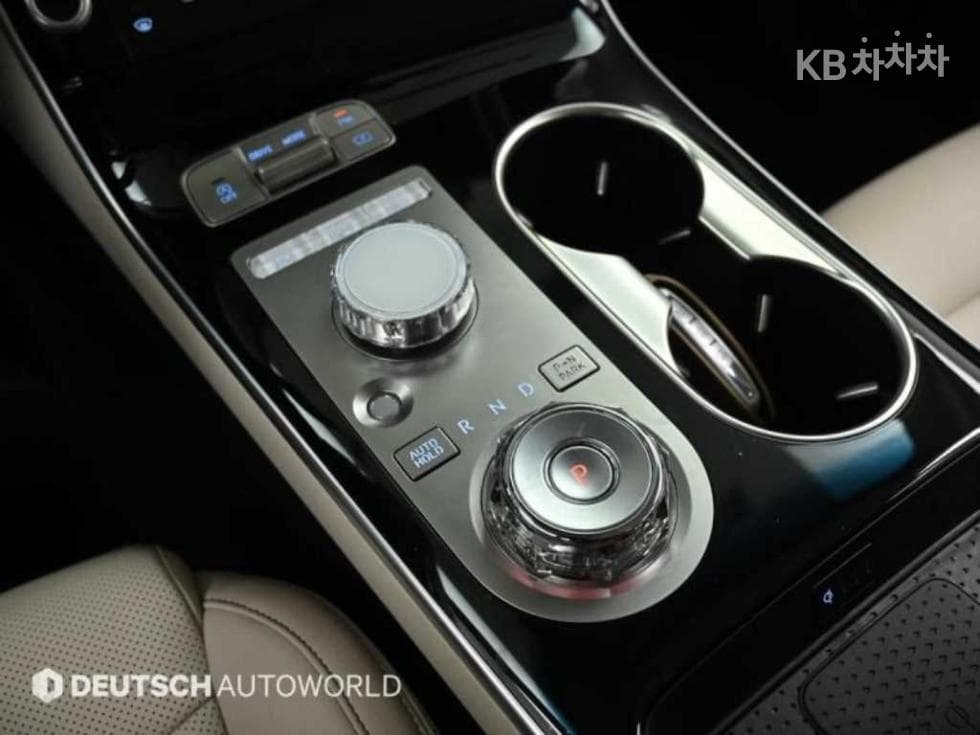 Дженезис GV70Бензин 2.5T 2WD - 9