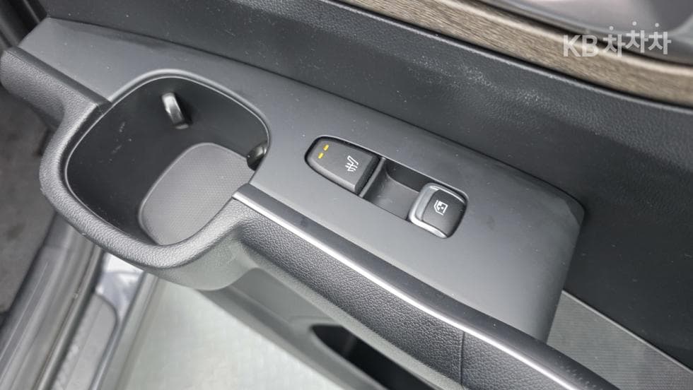 Киа The New (фейслифт) Sorento MQ42.2 Дизел 2WD Престиж - 9