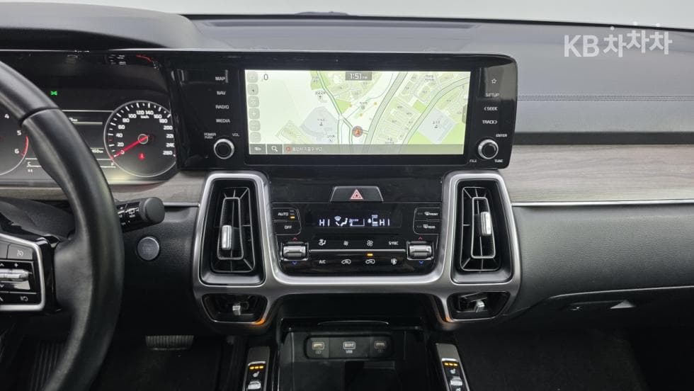 Киа The New (фейслифт) Sorento MQ42.2 Дизел 2WD Престиж - 11