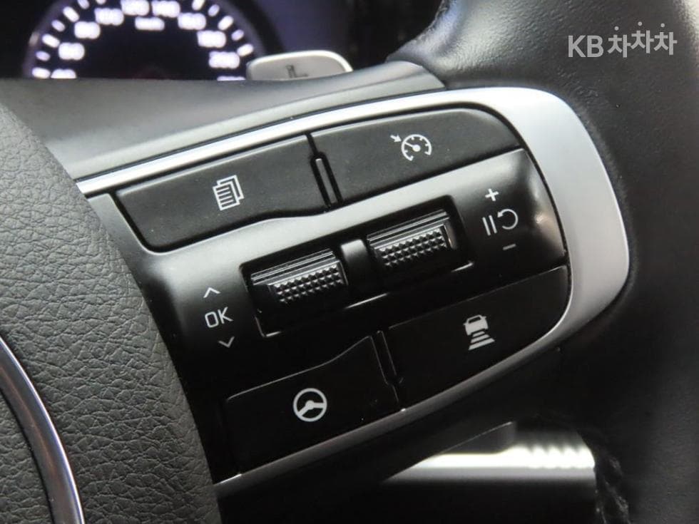 Киа K5 Хибрид 3-토 поколение2.0 HEV Престиж - 17