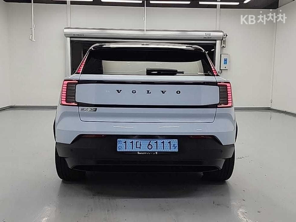 Volvo EX30EV Ultra - 3