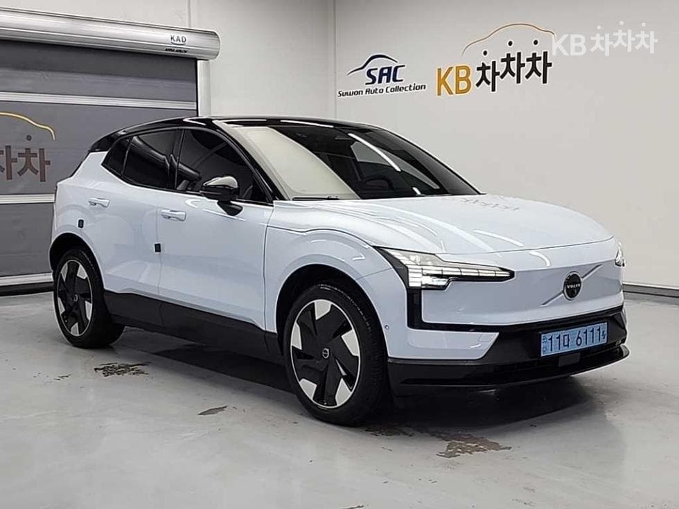 Volvo EX30EV Ultra - 4