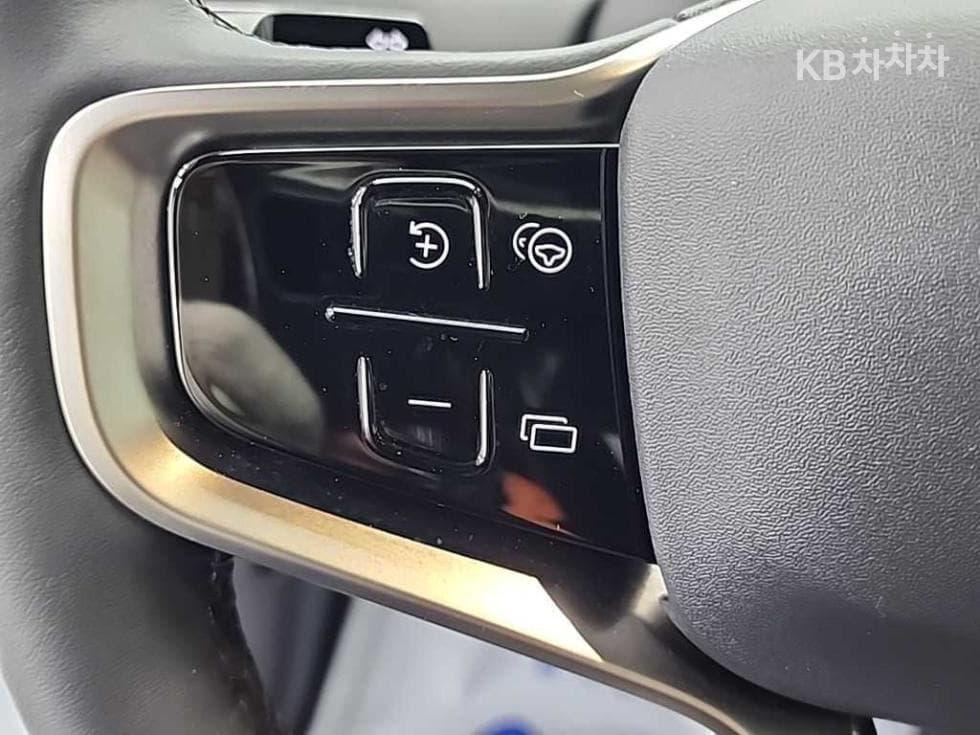 Volvo EX30EV Ultra - 18