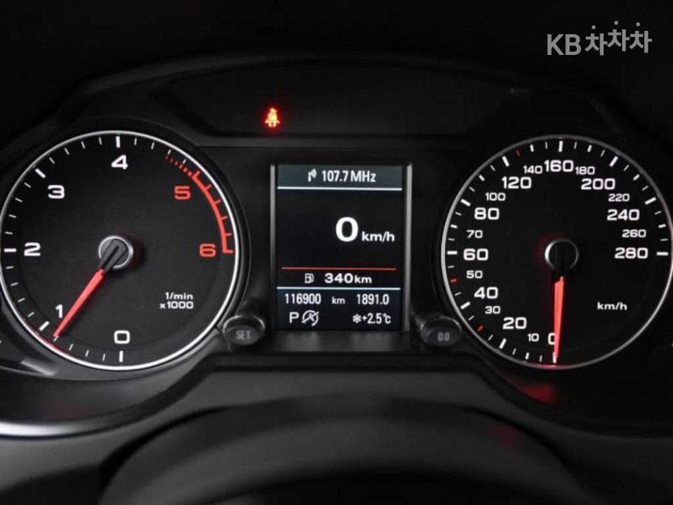 Ауди Q535 Турбо Дизел Инжекция 콰트로 Динамичен 8R - 8