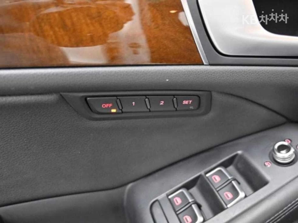 Ауди Q535 Турбо Дизел Инжекция 콰트로 Динамичен 8R - 16