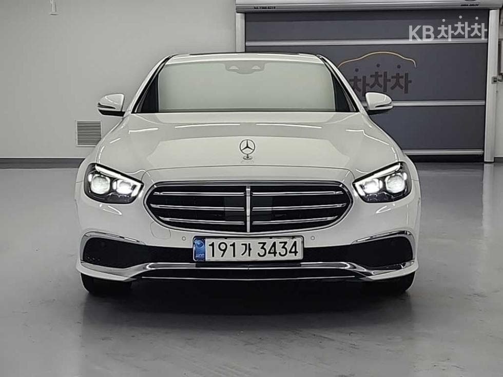 Mercedes-Benz E-Class (W213)E250 Exclusive - 2