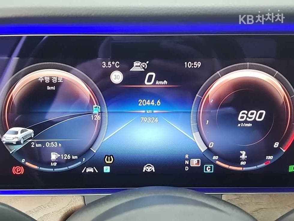 Mercedes-Benz E-Class (W213)E250 Exclusive - 6