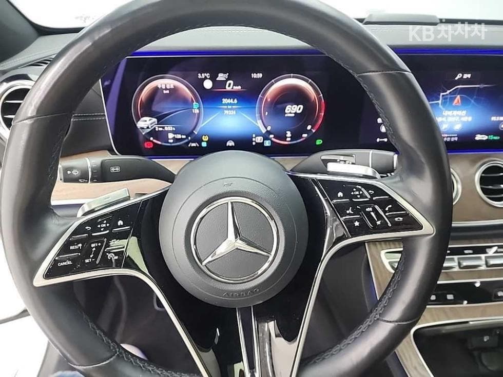 Mercedes-Benz E-Class (W213)E250 Exclusive - 9