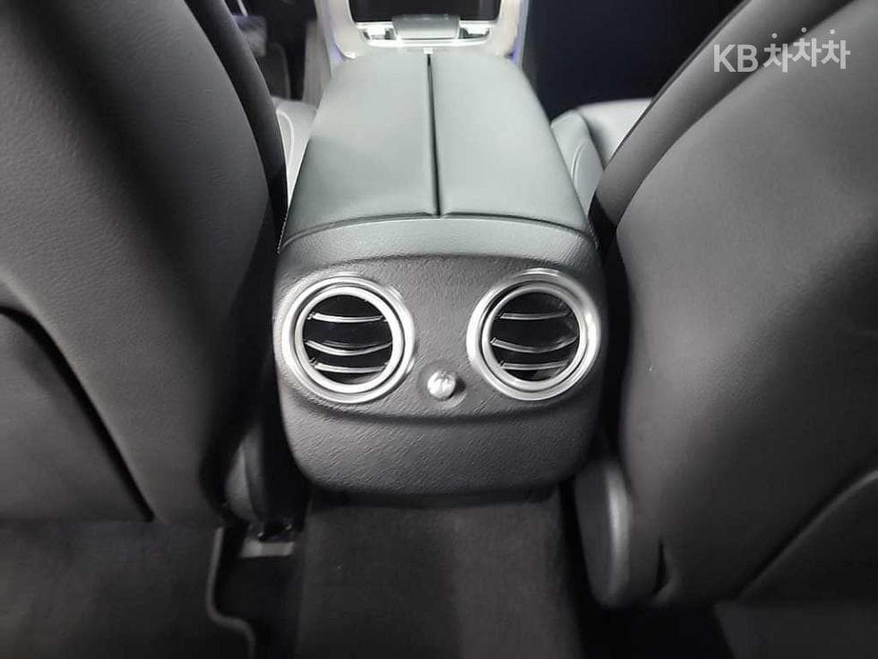 Mercedes-Benz E-Class (W213)E250 Exclusive - 13