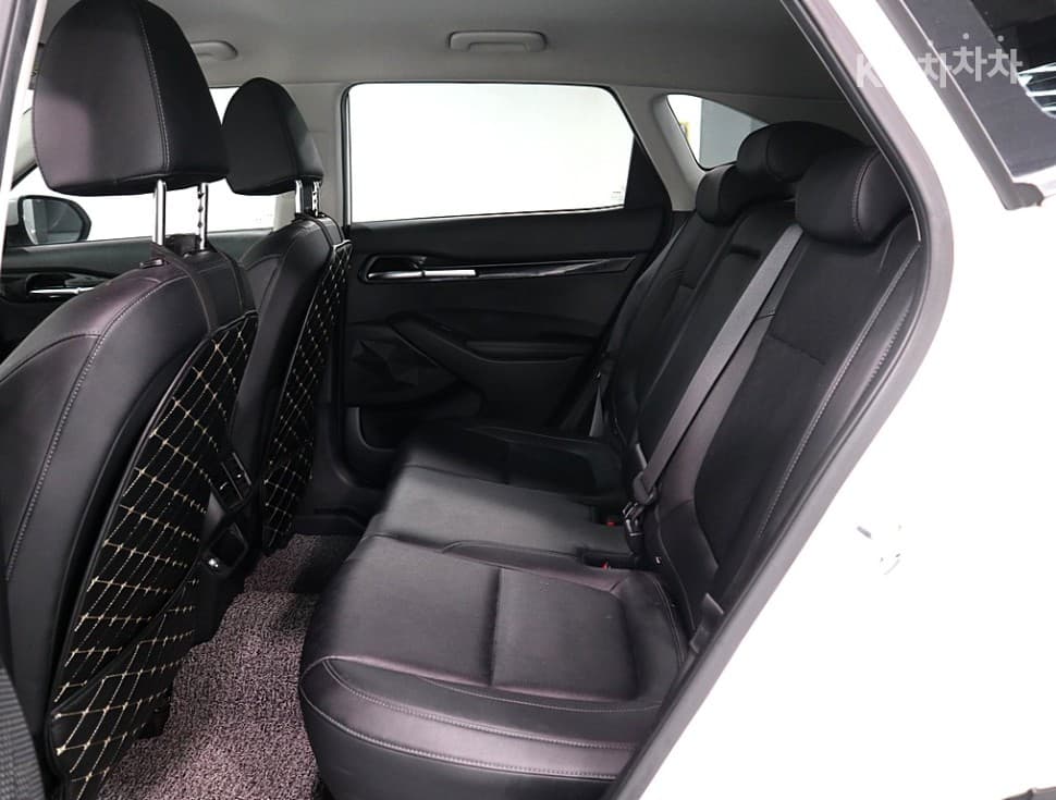 Kia Seltos1.6 Gasoline Turbo 2WD Signature - 10