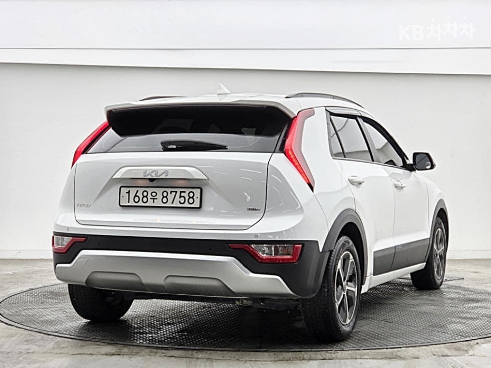 Киа Ди Всеново Ниро1.6 HEV Престиж - 2