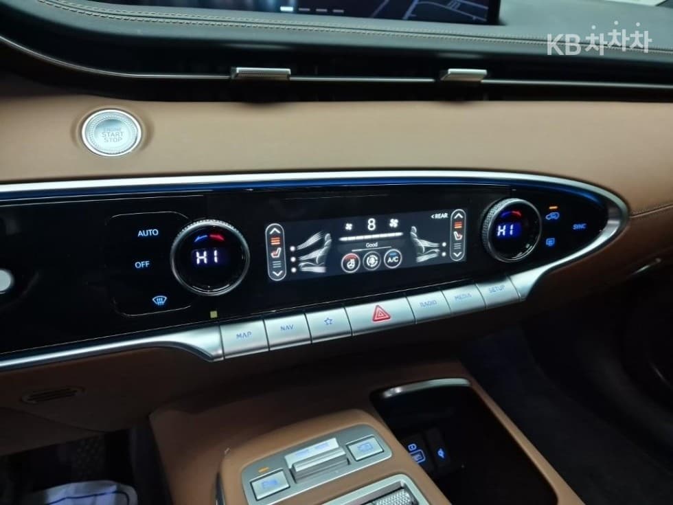 Дженезис GV70Бензин 2.5T 2WD - 16