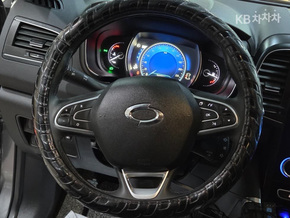 Рено Корея QM6Бензин 2.0 2WD LE Стандартен - 9