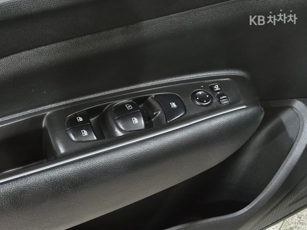 Рено Корея QM6Бензин 2.0 2WD LE Стандартен - 15