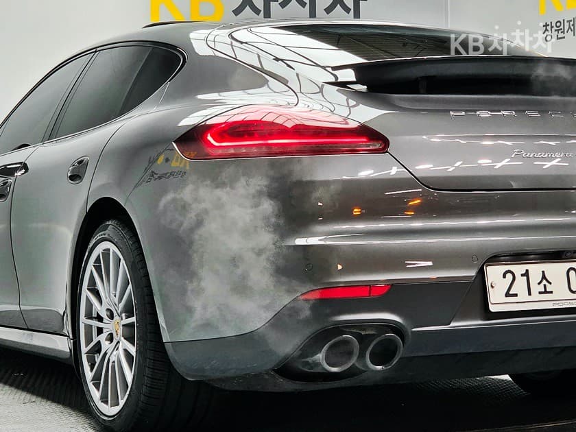 Porsche 파나메라3.6 AWD 970 플래티넘에디션 - 9