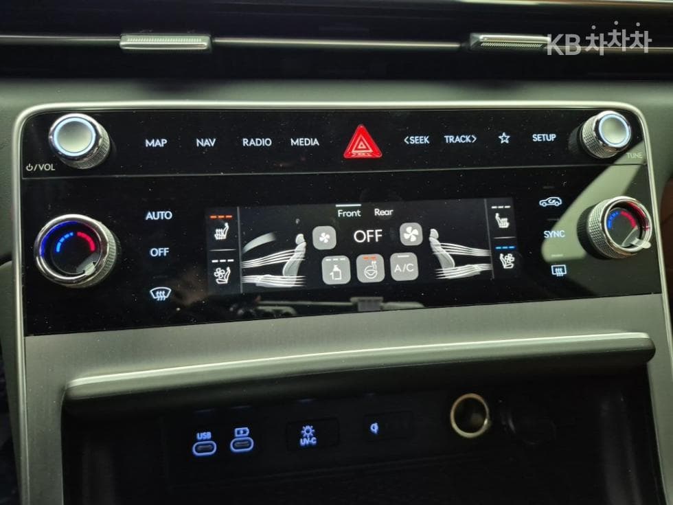 Genesis GV802.5 Turbo Gasoline AWD - 10