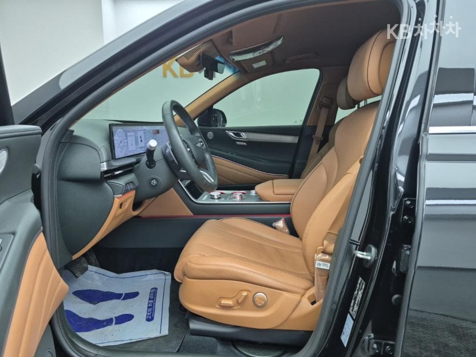Genesis GV802.5 Turbo Gasoline AWD - 11